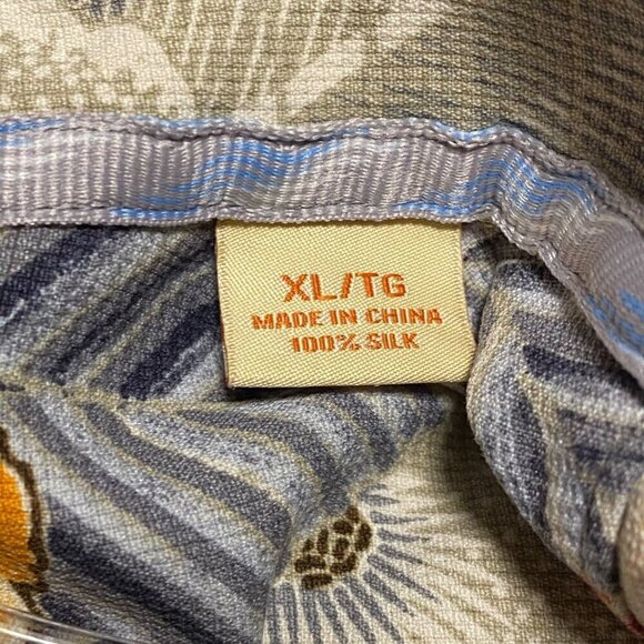 Tommy Bahamas Silk Tropical Cherry Blossoms Button Down Shirt Size XL - Picture 6 of 7